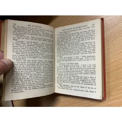 VINTAGE JOHN BUCHAN "MR STANDFAST" FICTION HARDBACK BOOK (P3)