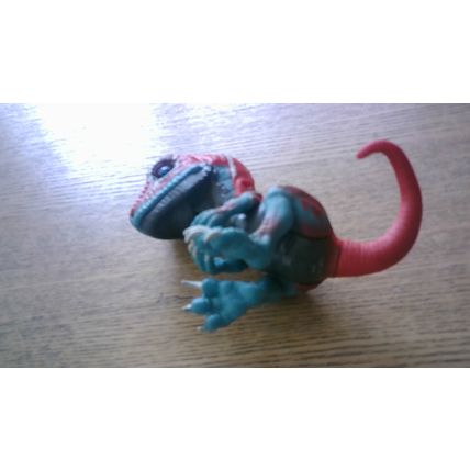 Fingerlings: T.Rex MUTANT Untamed Dinosaur (In Working Order)