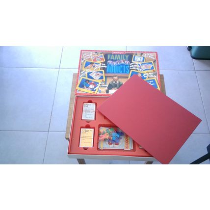 FAMILY TELLY ADDICTS Board Game. Waddingtons (Vintage 1992) Complete.