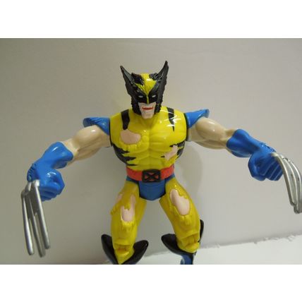 1995 Toy Biz X-Men Wolverine Battle-Damaged Action Figure – Marvel Comics