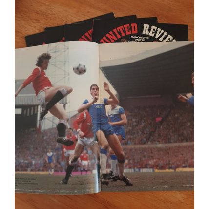 X 5 Manchester United Vintage Football Programmes. No's 20/23/26/43