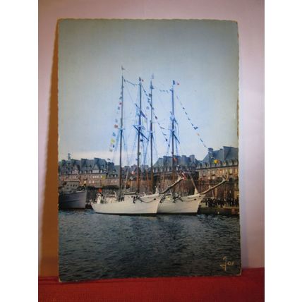 GOELETTES, SAINT-MALO, FRANCE unused postcard dated 1968 =