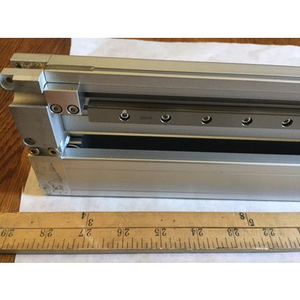 SMC LEMH25LUT-500-S52N1 ACTUATOR LEMH25LUT 500 S52N1 (PLAST. DAMAGED),BD