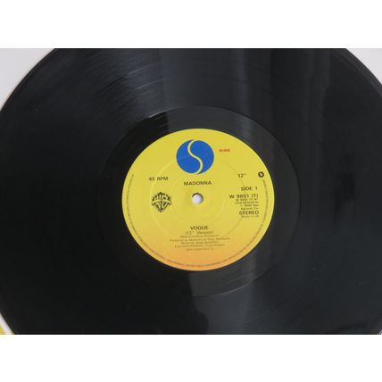 MADONNA, VOGUE. 12" VINYL SINGLE.