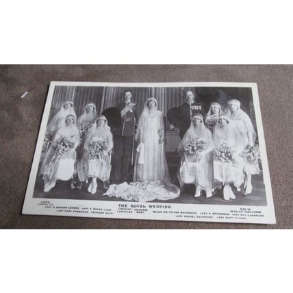 Beagles RP Postcard - Royal Wedding Portrait - Princess Mary, Viscount Lascelles
