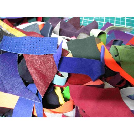 Craft pack of brightly coloured leather/suede scraps 150g ZX009
