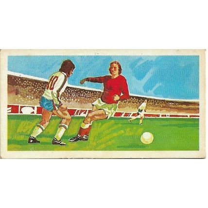 Play Better Soccer 1976 Brooke Bond Tea Card 25 - Changing Pace