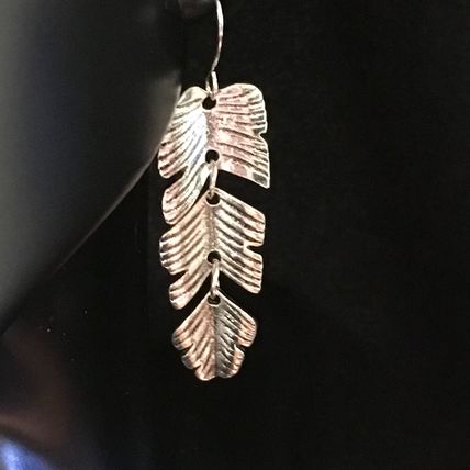Earrings, Silver Tone Articulated Leaves #406 USA Seller