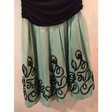 S.L. Fashions Black Minty Green V Neck Gown Rutching Midriff Flared Bottom Prom