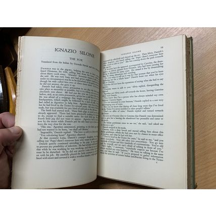 1937 "NEW WRITING" STORIES OF 15,000 WORDS EM FORSTER HARDBACK BOOK (P4)