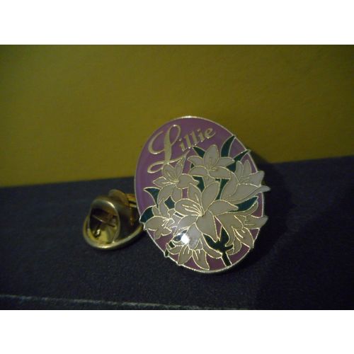 Lillie,Flower Lapel pin