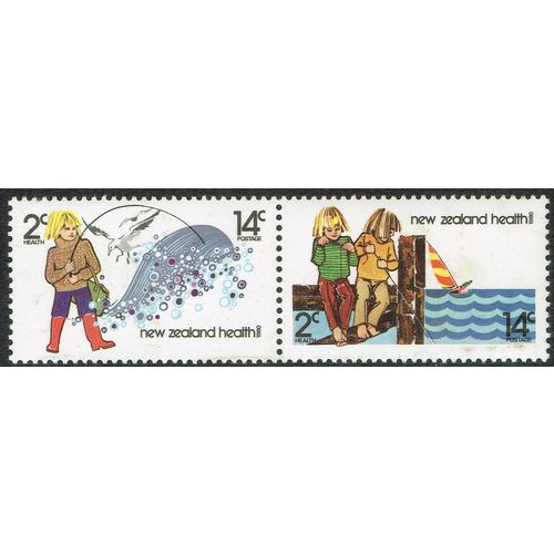 New Zealand 1980 Health Stamps Pair 14c + 2c Multicoloured SG1225-1226 UM