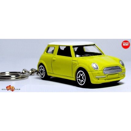 RARE KEYCHAIN YELLOW WHITE BMW MINI COOPER NEW CUSTOM Ltd EDITION GREAT GIFT