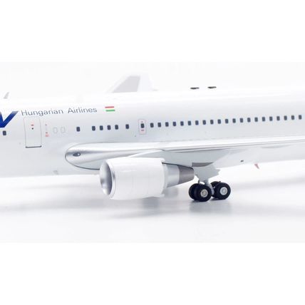 B767-3P6/ER MALEV HUNGARIAN AIRLINES REG:HA-LHD - INFLIGHT 200 IF763MA0625 1/200