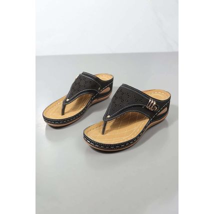 Black Hollow Out Clip Toe Wedge Slippers