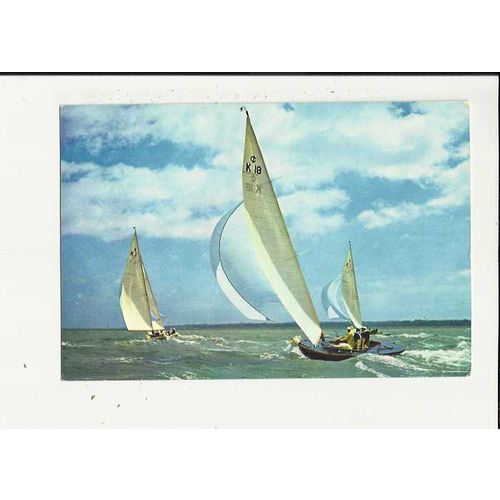 Yachting INTERNATIONAL ONE Postcard by Dixon (SS. 821)