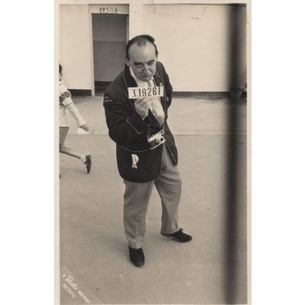 Smug Butlins Holiday Camp Photographer Camera Man Old Photo
