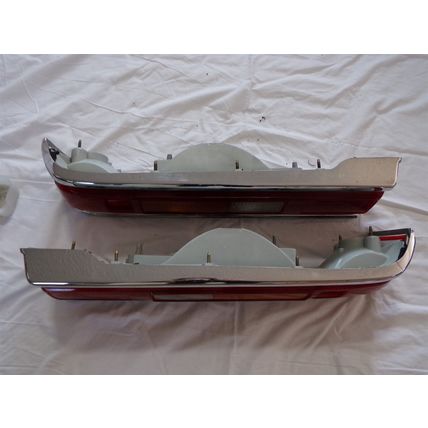 1980 80 1981 81 Subaru 2D HT GL Tail Lights OEM Pair Two Door Hardtop 220-20235