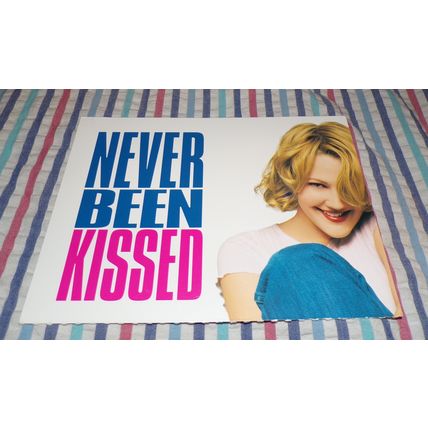 DREW BARRYMORE 1999 PROMO CARD -THE MOVIE NEVER BEEN KISSED -7 X 5