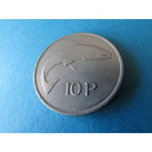 1975 IRELAND TEN PINGIN - COIN - 2 FREE POST. S