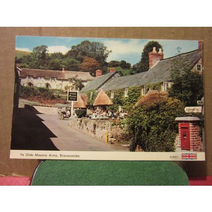 YE OLDE MASONS ARMS, BRANSCOMBE, DEVON unused postcard by E T W Dennis =