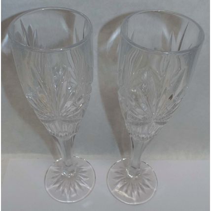 2 Mint 24% Crystal JULIA Cut Poland Fluted Champagne Glass Wine Glasses - 8 1/2"
