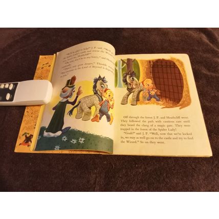 Little Golden Book Bil Baird's Whistling Wizard By Alan Stern (A) Edition 1952