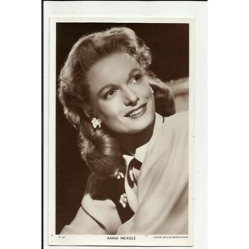 ANNA NEAGLE "Picturegoer" Postcard W.355