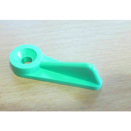 20 x PLASTIC DOOR CATCHES CATCH FOR CAGE FRONT GREEN X 20
