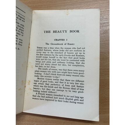 RARE* 1924 1ST EDITION "THE BEAUTY BOOK" RITA STRAUSS HARDBACK BOOK (P2)
