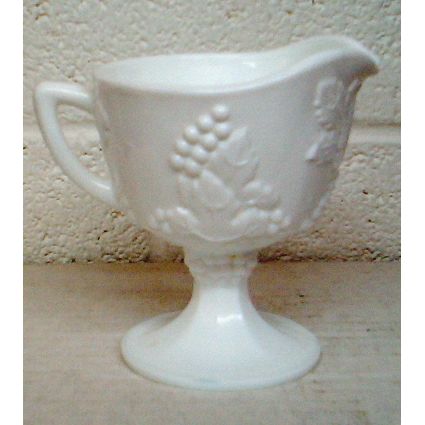 VINTAGE MILK GLASS ' SMALL CREAMER ' Harvest Grape DESIGN