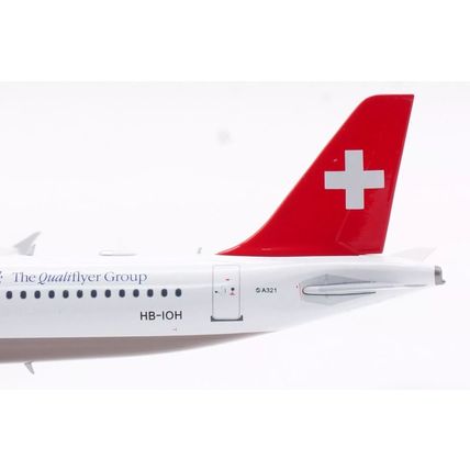 AIRBUS A321-111 SWISSAIR REG: HB-IOH WITH STAND - WB MODELS B321IOH 1/200