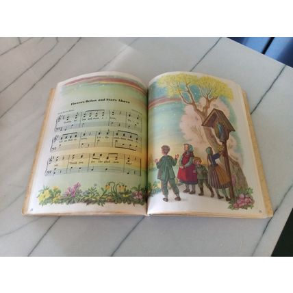 Old Vintage Original Little Golden Book Of Hymns (H) Eighth Edition 1947