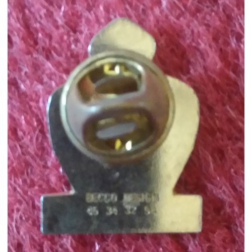 Pin Badge, Metal & Enamel: Monoprix, Laurena