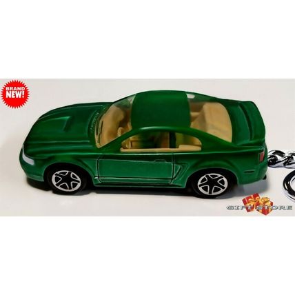 RARE KEYCHAIN GREEN 2000~2004 FORD MUSTANG CUSTOM Ltd EDITION GREAT GIFT