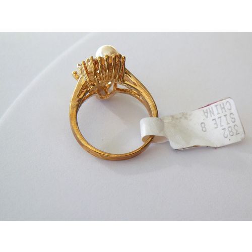 18k GOLD PLATED SIZE 8 THREE PEARL CLEAR CZ ACCENT COCKTAIL RING