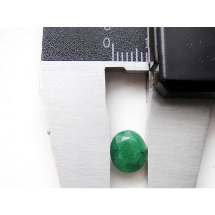 Emerald Cushion Cut Appx 2.5Ct Lower Grade. Make Your own / Repair Jewellery ?