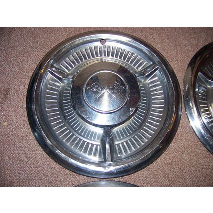 1958 CHEVROLET BELAIR IMPALA NOMAD BISCAYNE DELRAY 14" HUBCAPS OEM (4) 58 CHEVY