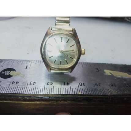 Vintage Zitura Ladies Watch 17 Rubis Incabloc Swiss Made Mechanical Wind Working