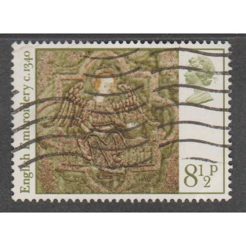 1976 Christmas. 8.1/2p Value. Angel With Crown. Very Fine Used