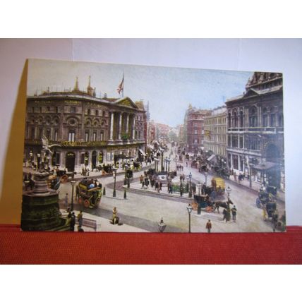 PICCADILLY CIRCUS, LONDON unused antique postcard by S Hildesheimer =