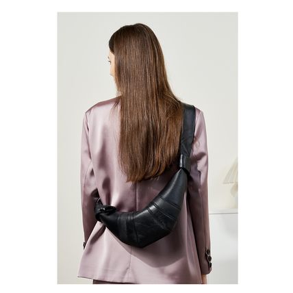 Sheepskin Diagonal Cross Wrapped Genuine Leather Dumpling Wrap Black