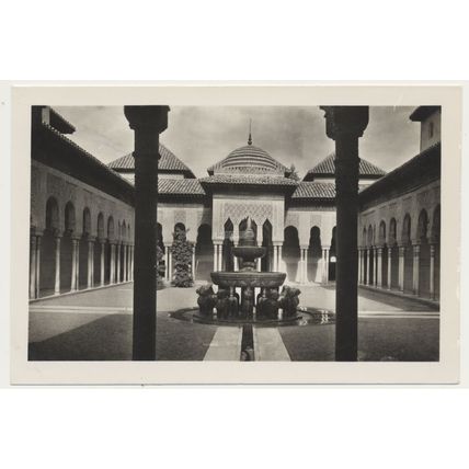 Spain Granada Alhambra Patio de los Leones RPPC 20th C.