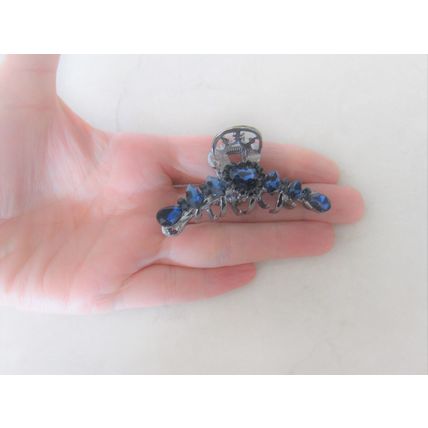 Medium silver metal heart crystal hair claw clip bridal clip medium/fine hair