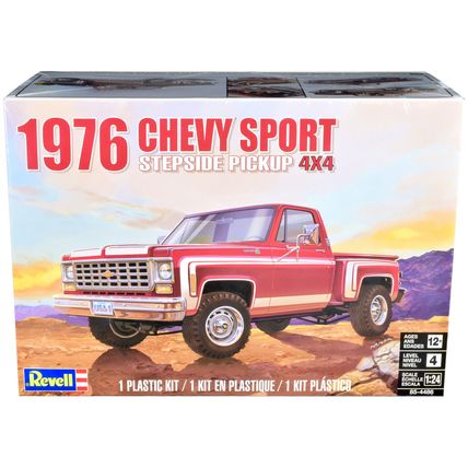 Level 4 Model Kit 1976 Chevrolet Sports Stepside 4x4 Pickup Truck 1/24 Scale ...