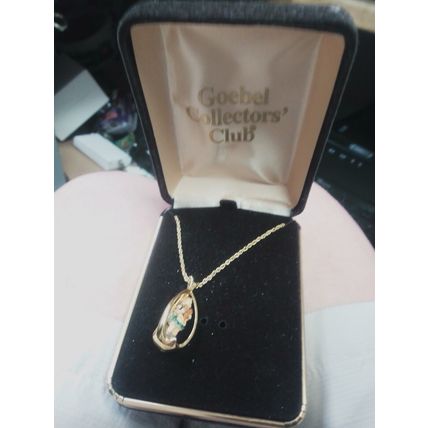 Vintage 1970s Hummel Goebel "Girl with Heart" Collectors Club Necklace with Box