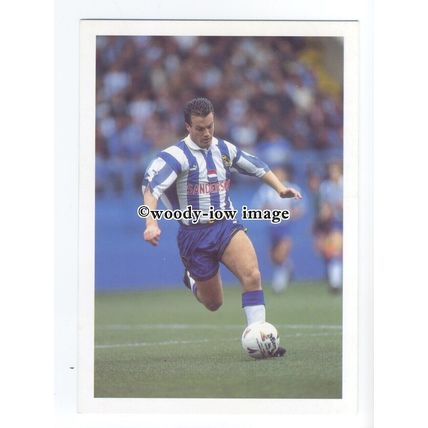 TC0037 - Sheffield Wednesday Midfielder - Andy Sinton - postcard Barratt Premier