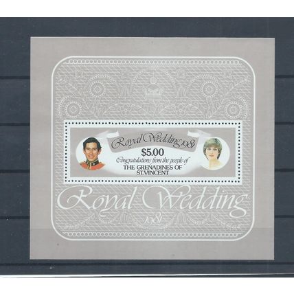 St Vincent Grenadines stamps. 1981 Royal Wedding minisheet MNH ( J860)