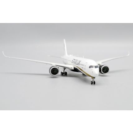 A350-900XWB STARLUX REG: B-58501 WITH ANTENNA - JCWINGS JCEW4359007 1/400