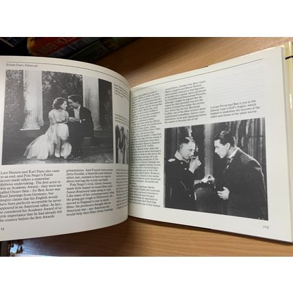 1982 FILM REVIEW 1982-1983 F MAURICE SPEED PHOTO ILLUSTRATED HARDBACK BOOK (P4)